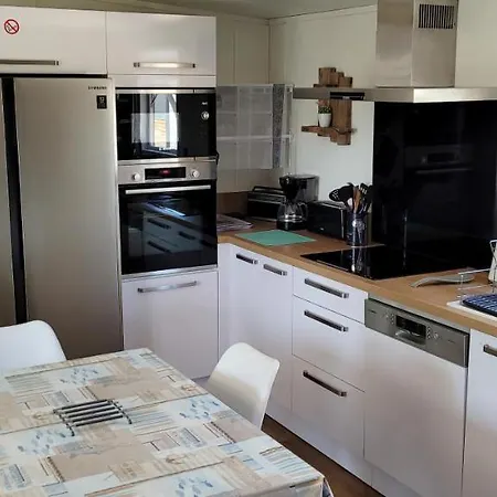 Lovely Ecolodge With Year-round Heated Pool In Charente-maritime Дом отдыха Ле-Мат