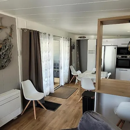 Дом отдыха Lovely Ecolodge With Year-round Heated Pool In Charente-maritime