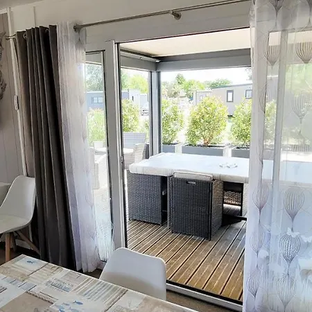 Lovely Ecolodge With Year-round Heated Pool In Charente-maritime Дом отдыха *